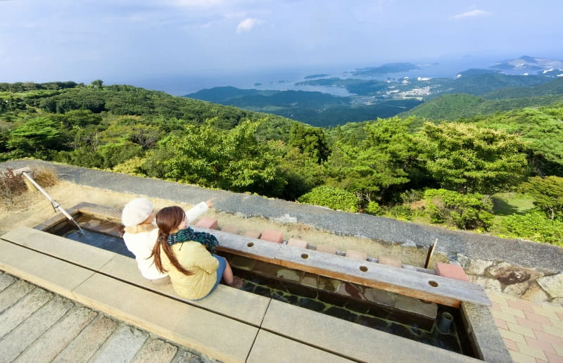 足湯に浸かって絶景を眺めよう 伊勢志摩スカイライン